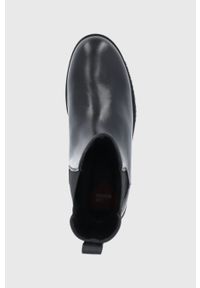Love Moschino Sztyblety skórzane damskie kolor czarny na płaskim obcasie. Nosek buta: okrągły. Kolor: czarny. Materiał: skóra. Obcas: na obcasie. Wysokość obcasa: niski #2