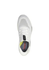 skechers - Buty do chodzenia męskie Skechers 210810WHT. Kolor: biały. Materiał: tkanina, materiał. Szerokość cholewki: normalna. Sport: turystyka piesza
