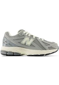 Buty dziecięce New Balance GC1906EJ – szare. Kolor: szary. Materiał: guma, materiał, syntetyk. Szerokość cholewki: normalna