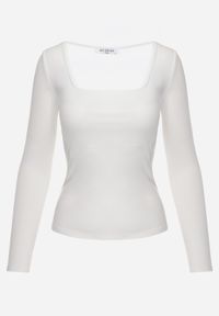 Born2be - Biała Elastyczna Bluzka z Kwadratowym Dekoltem z Wiskozą Doriore. Okazja: na co dzień. Typ kołnierza: dekolt kwadratowy. Kolor: biały. Materiał: wiskoza. Styl: elegancki, klasyczny, casual #8