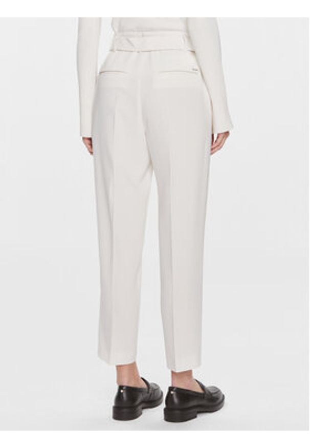 BOSS - Boss Spodnie materiałowe Tapiah 50490037 Écru Relaxed Fit. Materiał: syntetyk