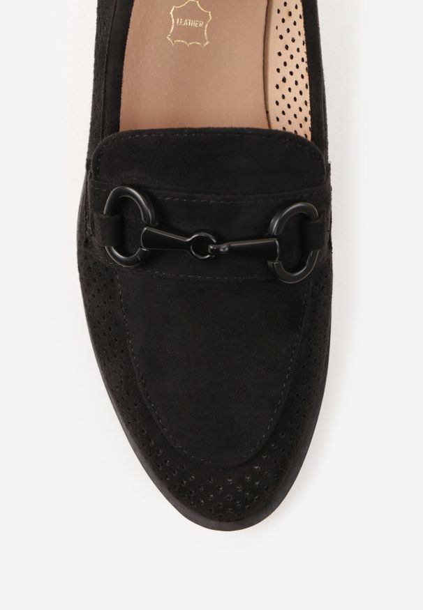 Renee - Czarne Mokasyny Vices z Perforacją z Wkładką ze Skóry Naturalnej Felithria. Okazja: na co dzień. Kolor: czarny. Materiał: skóra. Wzór: aplikacja. Obcas: na obcasie. Styl: casual, klasyczny, elegancki. Wysokość obcasa: niski