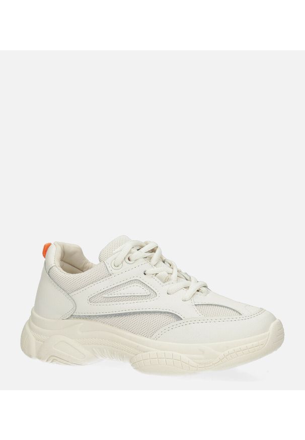 Casu - Kremowe buty sportowe sneakersy sznurowane casu 20p14/m. Okazja: na co dzień. Kolor: kremowy. Materiał: skóra ekologiczna, materiał. Szerokość cholewki: normalna