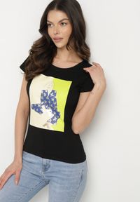 Born2be - Czarny Bawełniany T-shirt z Ozdobnym Nadrukiem Setonisea. Okazja: na co dzień. Kolor: czarny. Materiał: bawełna. Wzór: nadruk. Styl: casual #5