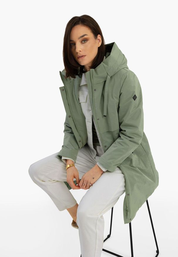 Volcano - Płaszcz damski z kapturem J-AGATE. Typ kołnierza: kaptur. Kolekcja: plus size. Materiał: poliester, materiał. Długość: długie. Wzór: gładki. Sezon: wiosna, jesień