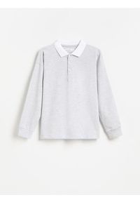 Reserved - Bawełniany longsleeve polo - jasnoszary. Typ kołnierza: polo. Kolor: szary. Materiał: bawełna. Długość rękawa: długi rękaw #1