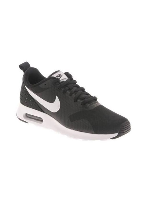 Buty do chodzenia męskie Nike Air Max Tavas 705149. Zapięcie: sznurówki. Kolor: czarny, biały, wielokolorowy. Materiał: tkanina, materiał, syntetyk. Szerokość cholewki: normalna. Model: Nike Air Max. Sport: turystyka piesza