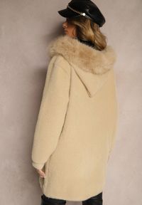 Renee - Beżowy Rozpinany Płaszcz z Wiskozą Wełną i Futerkiem Xesalttia. Okazja: do pracy. Kolor: beżowy. Materiał: wiskoza, wełna, futro. Styl: elegancki