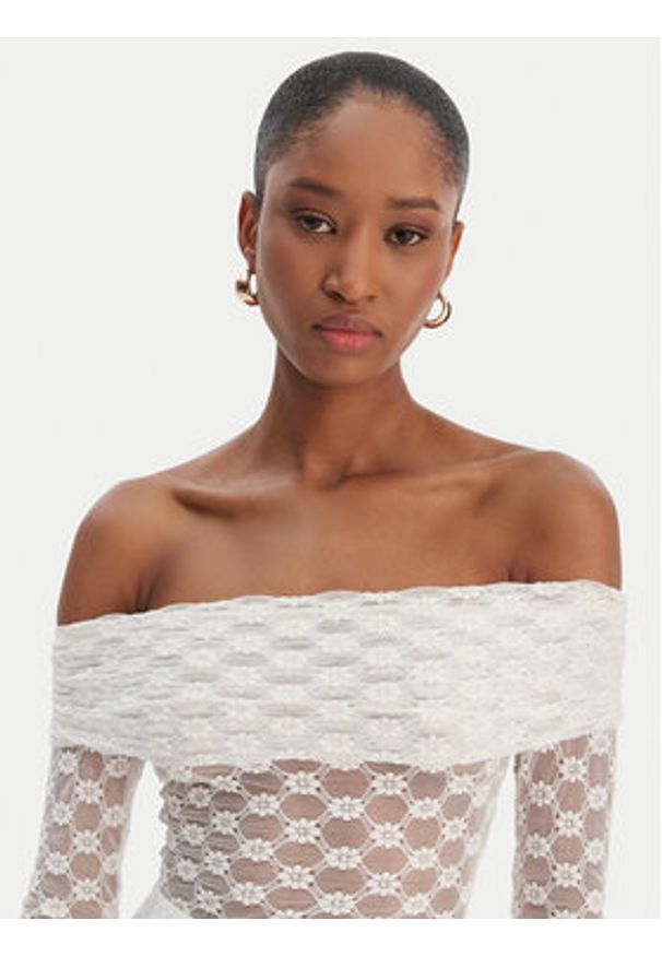 BARDOT - Bardot Bluzka 59742TB Biały Regular Fit. Kolor: biały. Materiał: syntetyk, bawełna