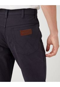 Wrangler - WRANGLER TEXAS SLIM MĘSKIE SPODNIE JEANSOWE DARK NAVY W12S93XAE #4