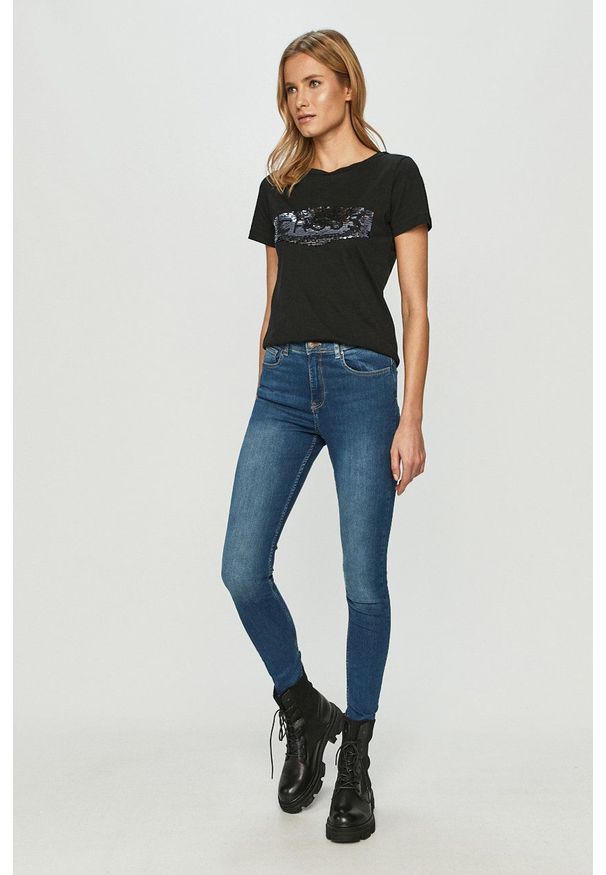 Cross Jeans - Jeansy Judy. Stan: podwyższony. Kolor: niebieski