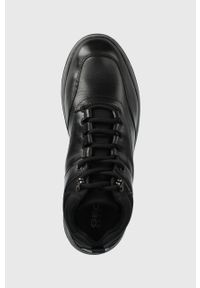 Geox Buty kolor czarny. Nosek buta: okrągły. Zapięcie: sznurówki. Kolor: czarny