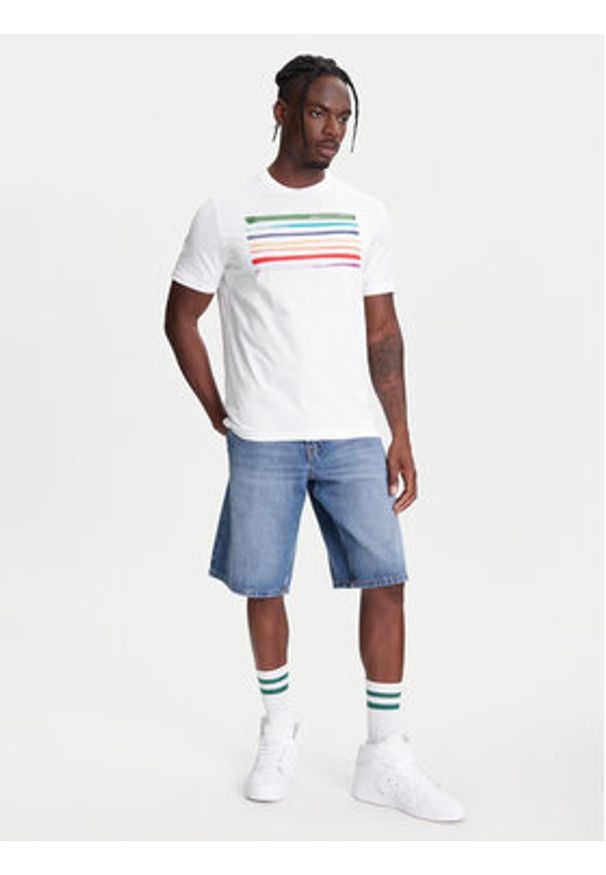United Colors of Benetton - United Colors Of Benetton T-Shirt 3BL0U10AG Biały Relaxed Fit. Kolor: biały. Materiał: bawełna