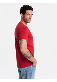 Ombre Clothing - Męska klasyczna bawełniana koszulka z dekoltem w serek BASIC – czerwona V14 OM-TSBS-0145 - XXL. Typ kołnierza: dekolt w serek. Kolor: czerwony. Materiał: bawełna. Wzór: jednolity, ze splotem. Styl: klasyczny #4