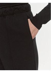 Calvin Klein Performance Spodnie dresowe 00GWS3P605 Czarny Regular Fit. Kolor: czarny. Materiał: bawełna, dresówka #3