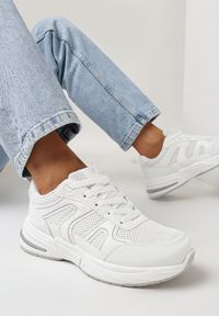 Born2be - Białe Buty Sportowe z Metalicznymi Wstawkami i Siateczką Pareli. Kolor: biały. Wzór: aplikacja #1