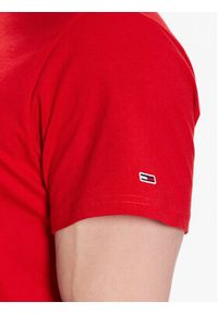 Tommy Jeans T-Shirt Essential DM0DM16405 Czerwony Regular Fit. Kolor: czerwony. Materiał: bawełna #4