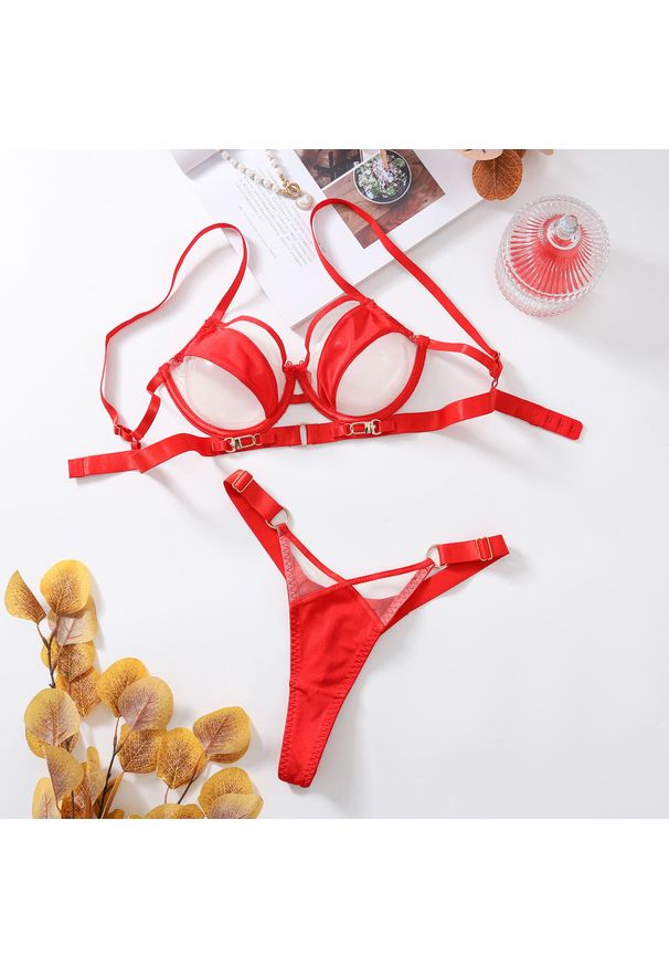 Intica - Komplet bielizny z regulowanymi ramiączkami i subtelnymi wykończeniami Filka. Kolor: czerwony. Materiał: materiał