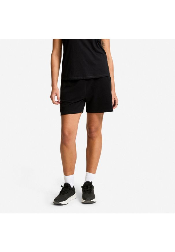 Decathlon - Spodenki fitness damskie regular. Kolor: czarny. Materiał: poliester, bawełna, elastan, materiał. Sport: fitness
