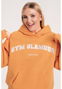 GYM GLAMOUR - Bluza fitness damska Gym Glamour college. Kolor: pomarańczowy. Sport: fitness