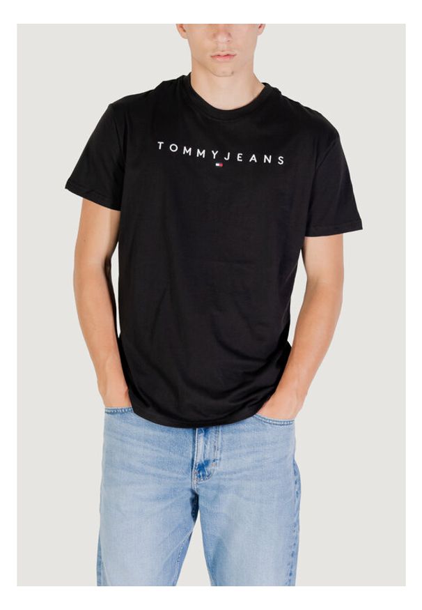 Tommy Jeans T-Shirt Linear Logo DM0DM20744 Czarny Regular Fit. Kolor: czarny. Materiał: bawełna