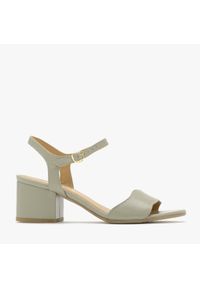 Ryłko - Sandały na słupku ARINA. Kolor: zielony. Materiał: skóra. Obcas: na słupku. Wysokość obcasa: niski #1