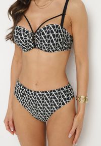 Born2be - Czarne Bikini Biustonosz z Ozdobnymi Paskami i Majtki Figi Linadora. Kolor: czarny. Wzór: haft #4