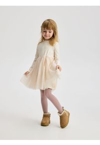 Reserved - Sukienka z tiulem - kremowy. Kolor: kremowy. Materiał: tiul #1