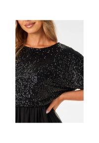 Awama - Koktajlowa sukienka rozkloszowana z cekinami i tiulem czarna. Okazja: na ślub cywilny, na wesele, na imprezę. Kolor: czarny, różowy. Materiał: tiul. Styl: wizytowy #2