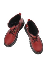 Czerwone Botki Artiker Solidne Obuwie Damskie. Okazja: na co dzień, na spacer. Zapięcie: sznurówki. Kolor: czerwony. Materiał: skóra. Styl: casual #3