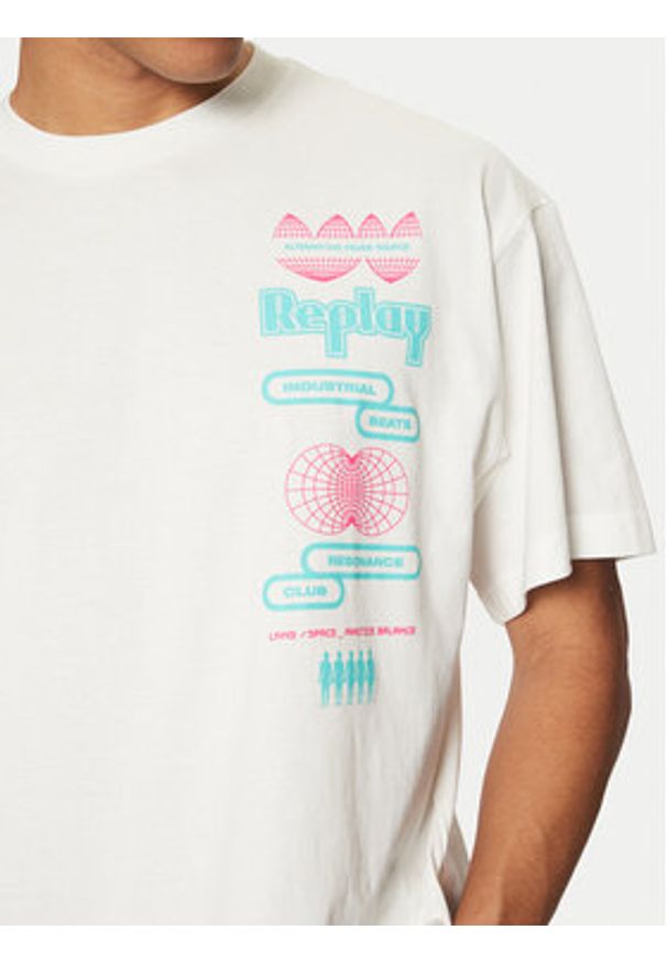 Replay T-Shirt M6880 .000.2660 Biały Loose Fit. Kolor: biały. Materiał: bawełna