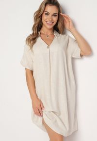 Born2be - Beżowa Pudełkowa Sukienka z Bawełny z Podwijanymi Rękawami Carinea. Okazja: na co dzień, do pracy, na spotkanie biznesowe. Typ kołnierza: dekolt w serek. Kolor: beżowy. Materiał: bawełna. Styl: biznesowy, klasyczny, casual, elegancki #6