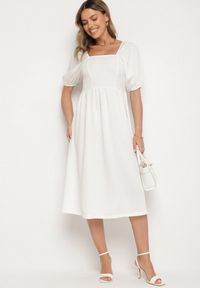 Born2be - Biała Rozkloszowana Sukienka z Bufiastymi Rękawami Kolireva. Okazja: na co dzień. Typ kołnierza: dekolt kwadratowy. Kolor: biały. Styl: casual, elegancki #5