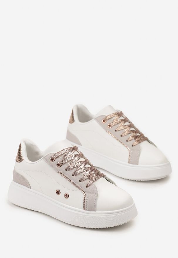 Born2be - Biało-Złote Sneakersy przed Kostkę na Grubej Podeszwie z Metalicznymi Wstawkami Aglimria. Okazja: do pracy. Wysokość cholewki: przed kostkę. Kolor: biały