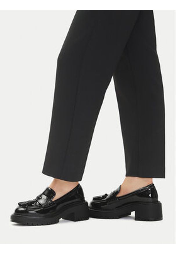 Badura Loafersy C-AVIANA-PM014-03 Czarny. Kolor: czarny. Materiał: lakier, skóra