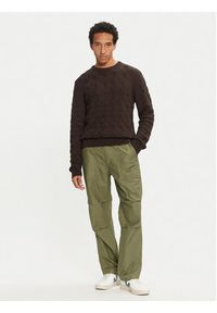 Selected Homme Sweter 16094503 Brązowy Regular Fit. Kolor: brązowy. Materiał: bawełna