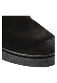 Czarne Botki Armodo Stylowe Obuwie Damskie Na Obcasie. Okazja: na co dzień. Kolor: czarny. Materiał: zamsz. Szerokość cholewki: normalna. Obcas: na obcasie. Styl: elegancki. Wysokość obcasa: średni #6