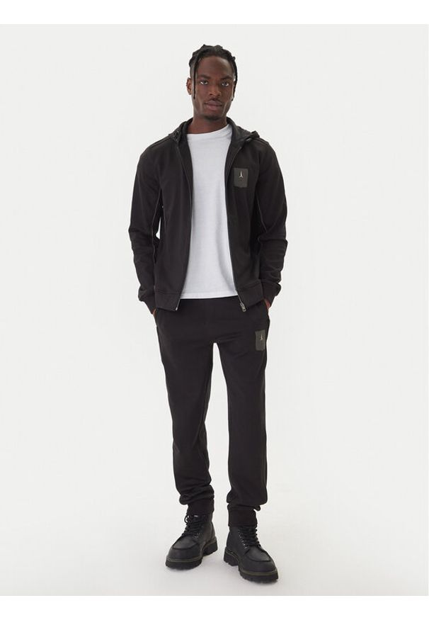 Aeronautica Militare Dres 252TF0101UF00667 Czarny Regular Fit. Kolor: czarny. Materiał: wiskoza