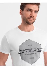 Ombre Clothing - T-shirt męski bawełniany z nadrukiem geometrycznym i logotypem - biały V1 OM-TSPT-0141 - XXL. Kolor: biały. Materiał: bawełna. Wzór: geometria, nadruk