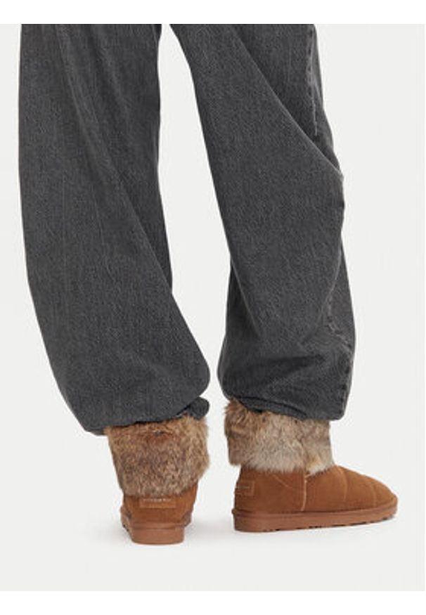 Patrizia Pepe Śniegowce PJ941.24 D Brązowy. Kolor: brązowy. Materiał: zamsz, skóra