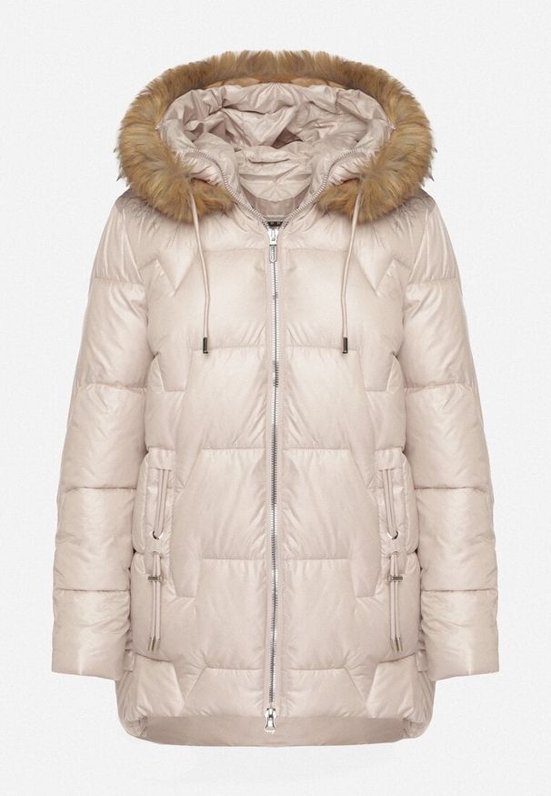 Born2be - Beżowa Pikowana Kurtka z Kapturem z Odpinanym Futerkiem Galiara. Okazja: na spacer, na co dzień. Typ kołnierza: kaptur. Kolor: beżowy. Materiał: futro. Styl: elegancki, casual