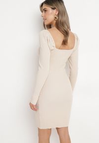 Born2be - Beżowa Sukienka Mini z Prążkowanego Materiału z Wycięciem i Wiązaniem Cerdosja. Kolor: beżowy. Materiał: prążkowany, materiał. Długość: mini #4