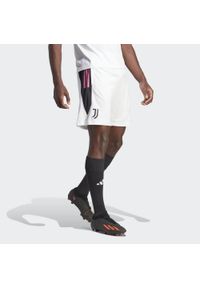 Spodenki piłkarskie męskie Adidas Juventus Tiro 23 Training. Kolor: biały. Materiał: materiał. Sport: piłka nożna