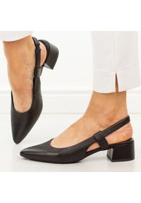 Czarne skórzane czółenka damskie T.Sokolski 536. Okazja: na co dzień, do pracy. Zapięcie: pasek. Kolor: czarny. Materiał: skóra. Sezon: wiosna, lato, jesień. Obcas: na obcasie. Styl: casual, klasyczny, elegancki. Wysokość obcasa: średni #1