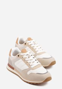 Born2be - Beżowe Klasyczne Buty Sportowe Sneakersy z Perforacją na Nosku Lasthora. Okazja: na co dzień, na spotkanie biznesowe, do pracy. Kolor: beżowy. Materiał: jeans. Szerokość cholewki: normalna. Wzór: kratka #2