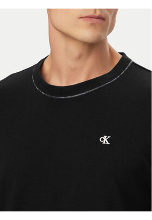 Calvin Klein T-Shirt LV04LF223G Czarny Regular Fit. Kolor: czarny. Materiał: bawełna