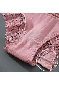 Intica - Majtki bezszwowe z szerokim pasem i koronką Dobrita. Kolor: beżowy. Materiał: koronka. Wzór: koronka #2