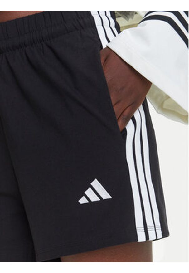 Adidas - adidas Szorty sportowe Essentials 3-Stripes JD0908 Czarny Regular Fit. Kolor: czarny. Materiał: bawełna