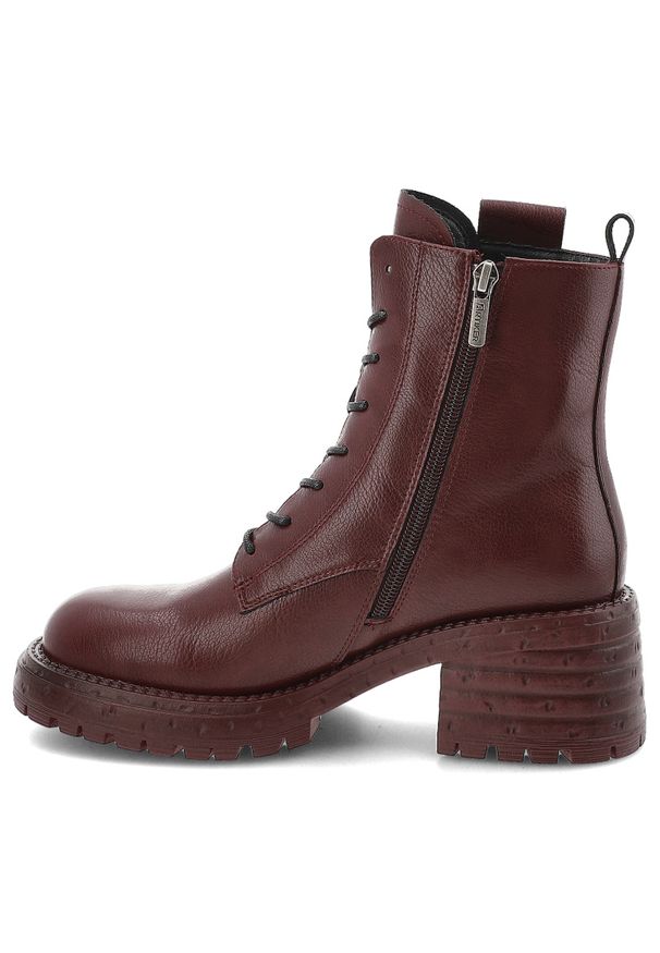 Bordowe Botki Artiker Modne Buty Damskie. Kolor: czerwony. Szerokość cholewki: normalna. Wzór: aplikacja. Sezon: zima, jesień. Obcas: na słupku