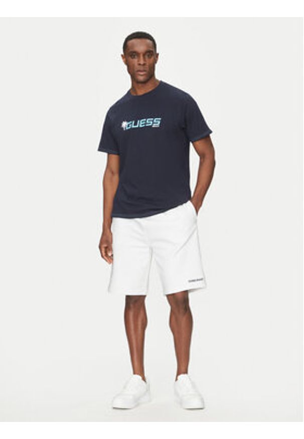 Guess T-Shirt F5GI06 I3Z14 Granatowy Regular Fit. Kolor: niebieski. Materiał: bawełna